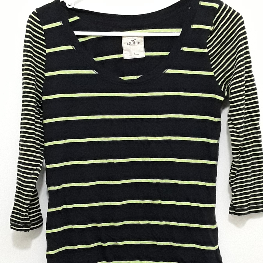 Hollister 3/4 sleeve t-shirt